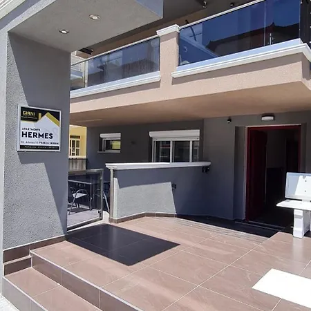 D&b 4 Apartment Paralía