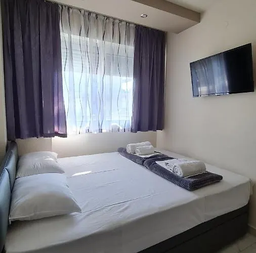 D&b 4 Paralía
